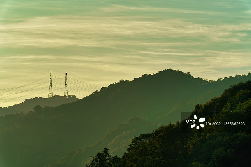 广东韶关山峦晨景图片素材