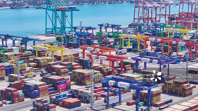 天津港智能化码头集装箱码头（七彩码头）图片素材