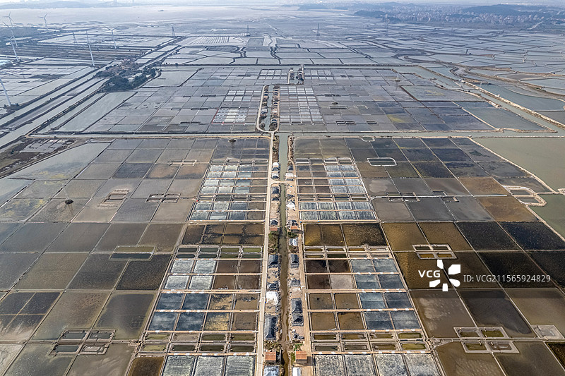 海边盐场的盐田航拍图片素材