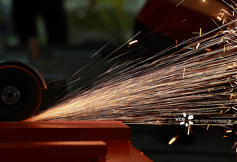焊接作业，火花元素。图片素材