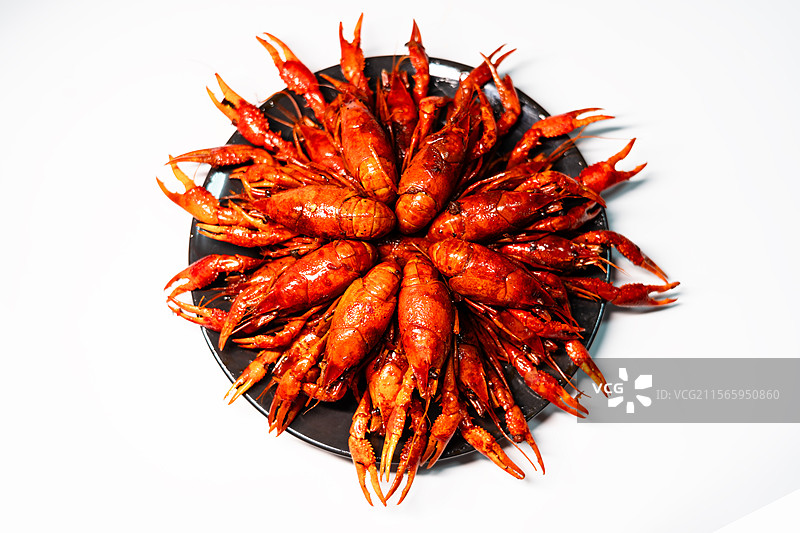 黑色背景 一盘小龙虾图片素材