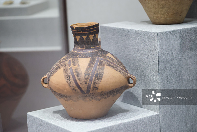 马家窑文化彩陶北京中医药大学中医药博物馆中国医学史展厅图片素材