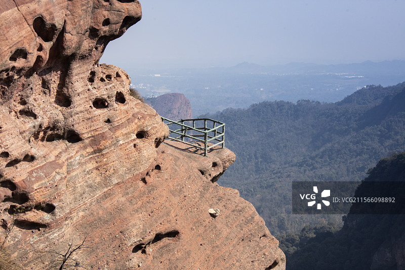 江西弋阳龟峰景区奇峰异石图片素材