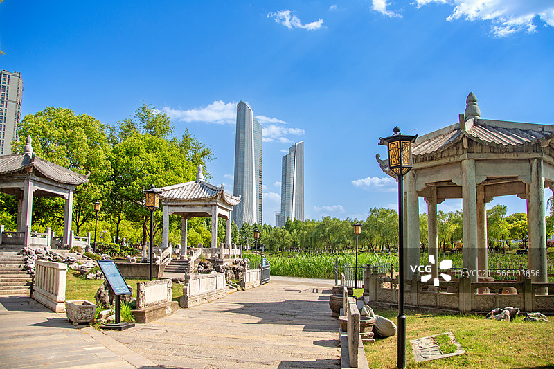 南京眼旅游区石雕园展览文物（徽州四绝：圣旨碑、石盆、石缸、石碑、石人、石兽、石亭）图片素材