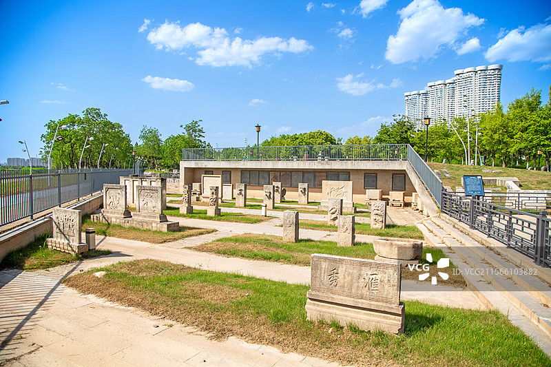南京眼旅游区石雕园展览文物（徽州四绝：圣旨碑、石盆、石缸、石碑、石人、石兽、石亭）图片素材