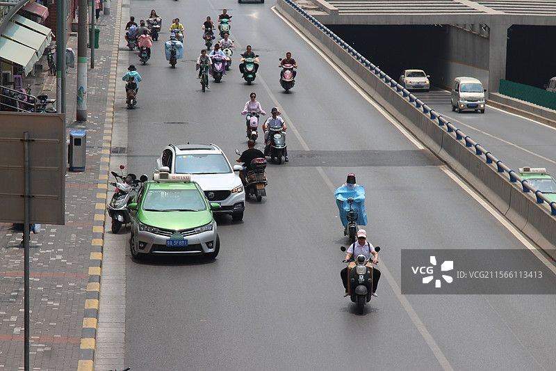 重庆市云阳县的汽车销售门店和展销会品牌新能源汽车 电动汽车电动车燃油车图片素材