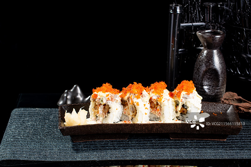 鱼籽蟹柳寿司图片素材