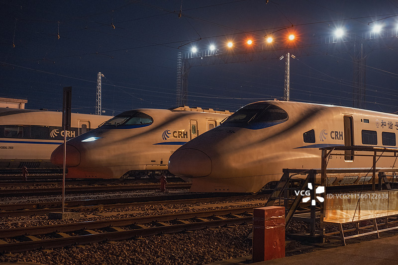 和谐号CRH2A型电力动车组图片素材