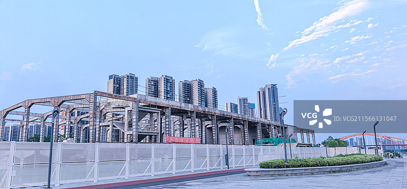 佛山禅城东平河畔建设中的澜石港公园图片素材