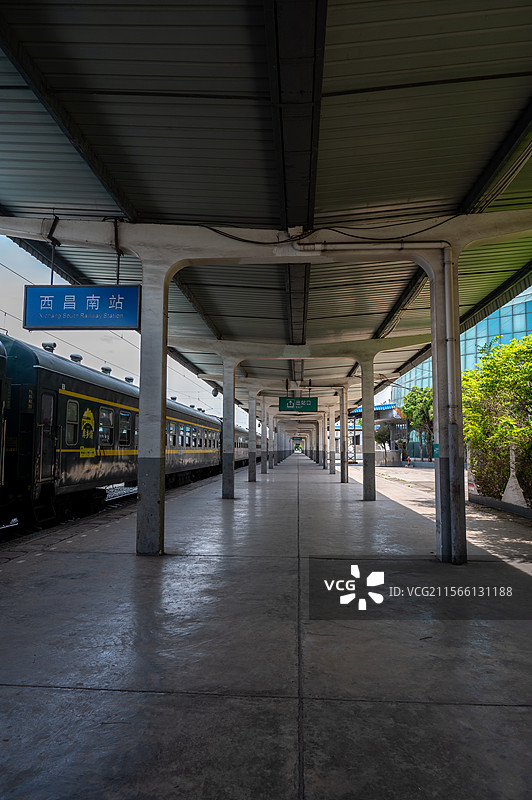 行摄成昆图片素材