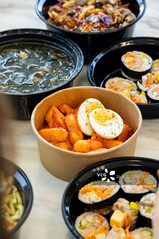 紫菜包饭金枪鱼紫菜包饭韩国料理韩料便当野餐韩国料理米饭饭团图片素材