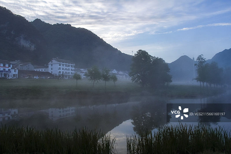 神龙架大九湖乡的朝霞图片素材