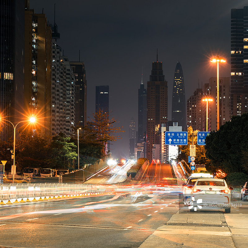 车水马龙-城市夜景-深圳市深南东路图片素材
