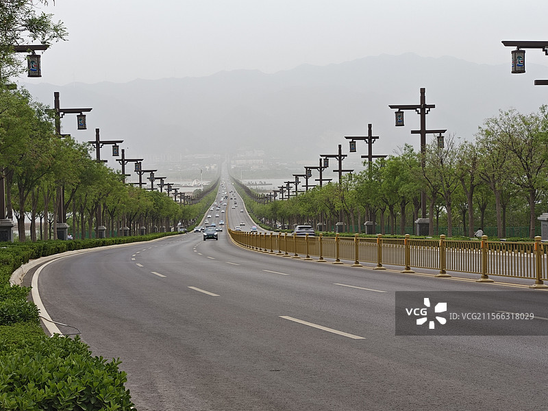 山西运城盐湖网红公路，汽车广告背景素材图图片素材