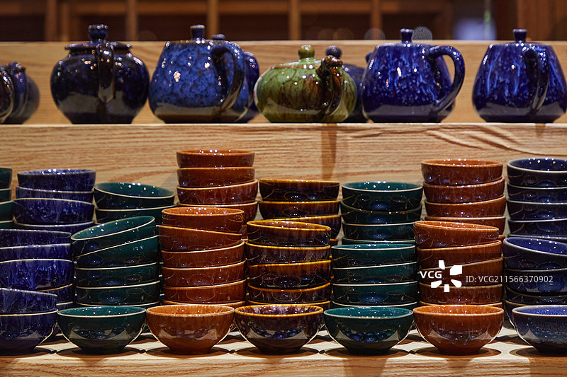 中山市大涌红博城里的陶瓷制品图片素材
