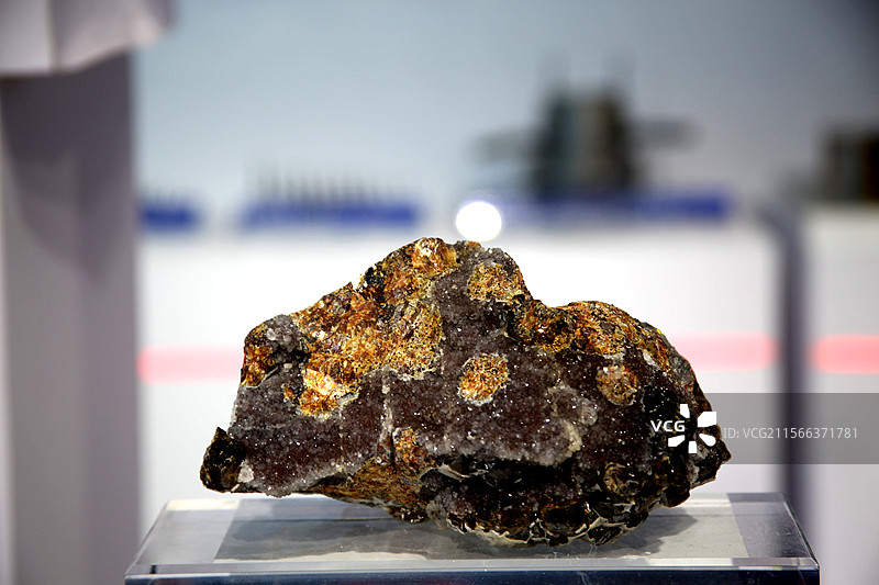 天然的稀有矿石图片素材