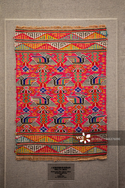 土家族锦阳雀花被面料 20世纪下半叶-湖南龙山 上海博物馆图片素材