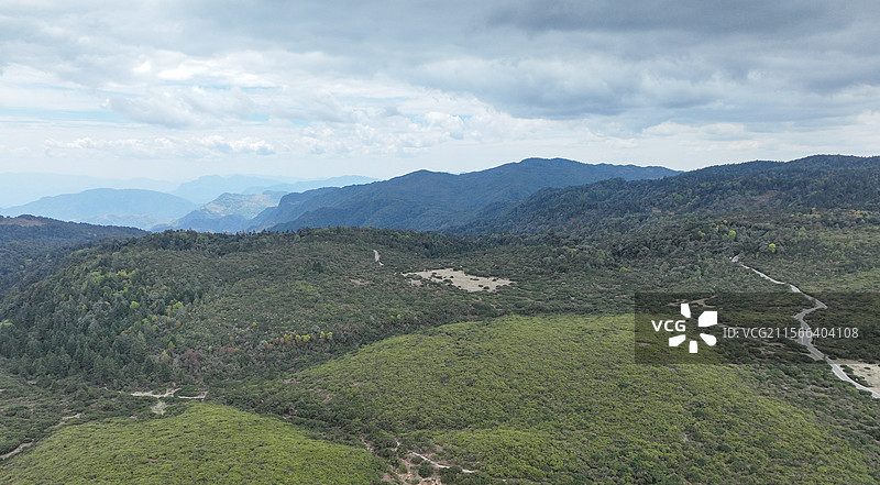 航拍格萨拉地质公园 生态园区图片素材