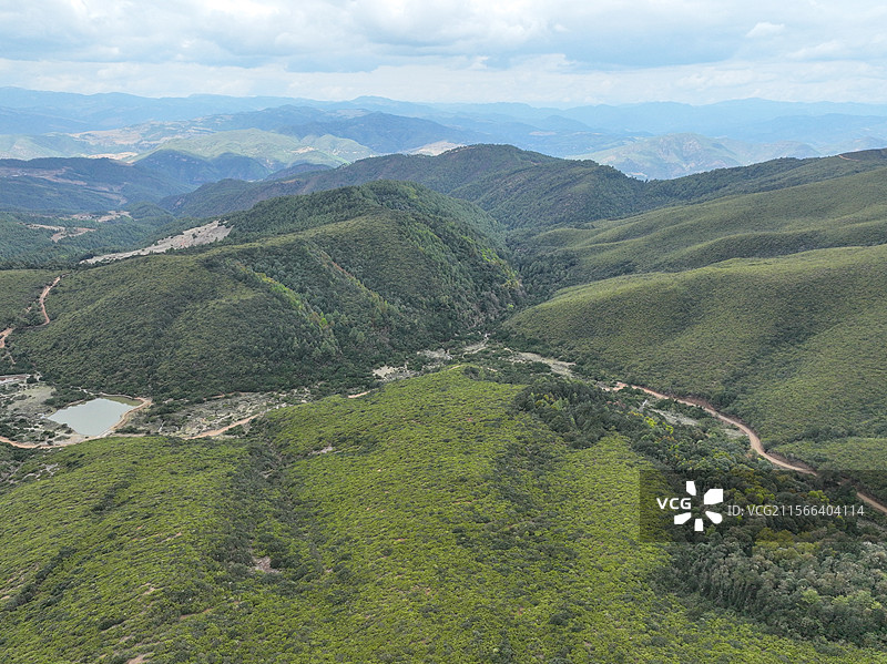 航拍格萨拉地质公园 生态园区图片素材