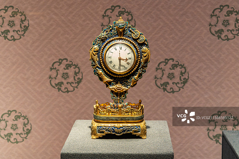 华丽复古金色钟表图片素材