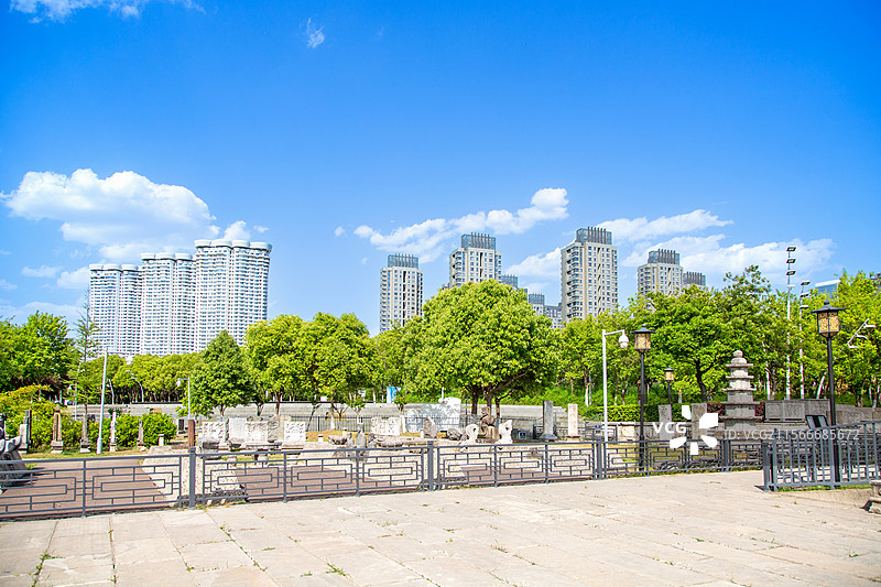 南京眼旅游区石雕园展览文物（徽州四绝：圣旨碑、石盆、石缸、石碑、石人、石兽、石亭）图片素材
