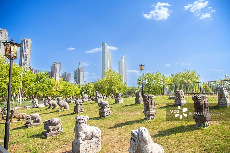 南京眼旅游区石雕园展览文物（徽州四绝：圣旨碑、石盆、石缸、石碑、石人、石兽、石亭）图片素材