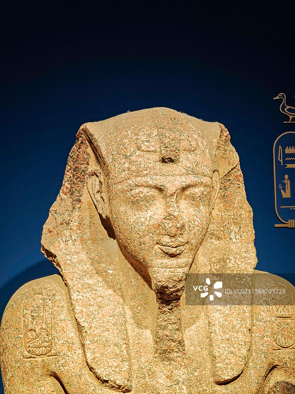 上海博物馆古埃及文明大展法老石雕像特写图片素材