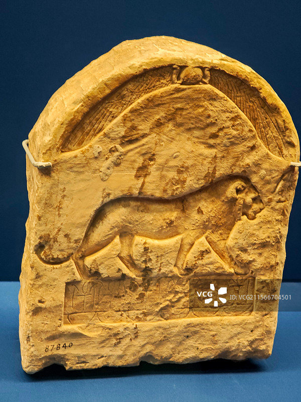 上海博物馆古埃及文明大展彩色几何图案陶片展示图片素材