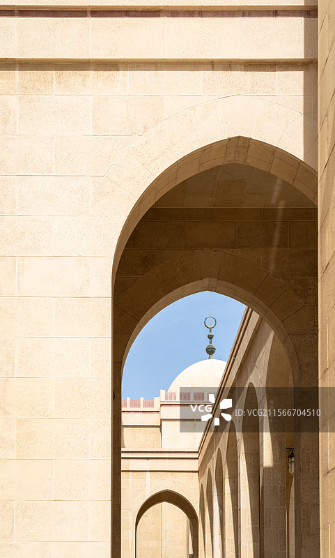 巴林首都麦纳麦，法塔赫清真寺（法塔赫伊斯兰中心、法塔赫大清真寺），世界上最大的清真寺之一图片素材