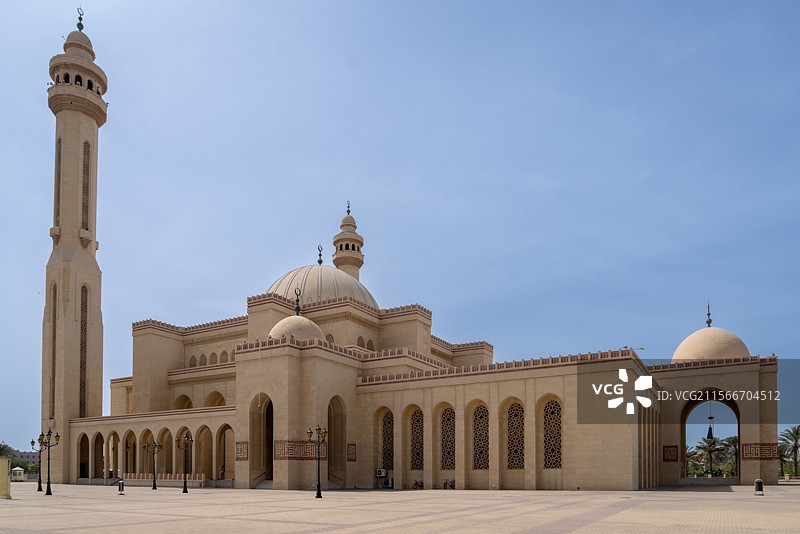 巴林首都麦纳麦，法塔赫清真寺（法塔赫伊斯兰中心、法塔赫大清真寺），世界上最大的清真寺之一图片素材
