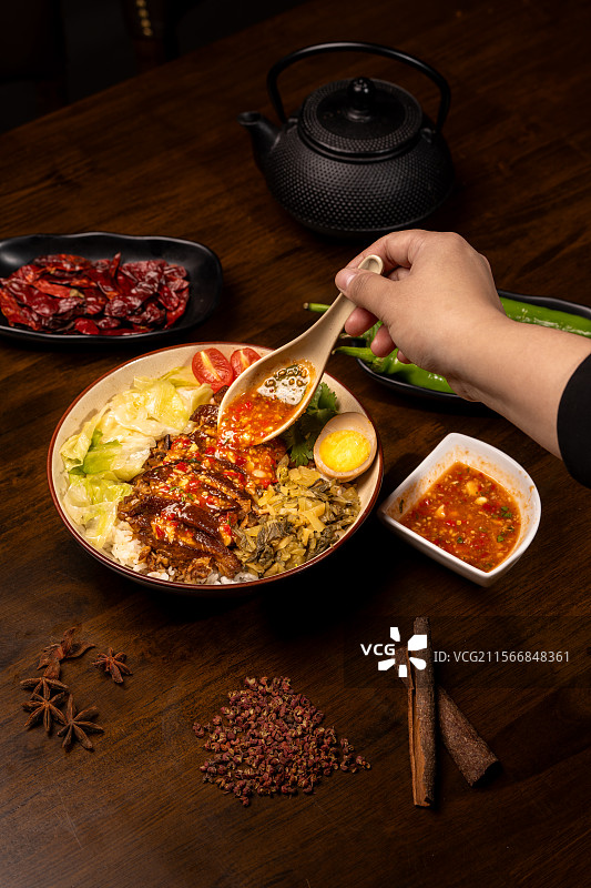 菜品海报摄影：隆江猪脚饭、黄焖鸡、番茄炖牛腩及其他图片素材