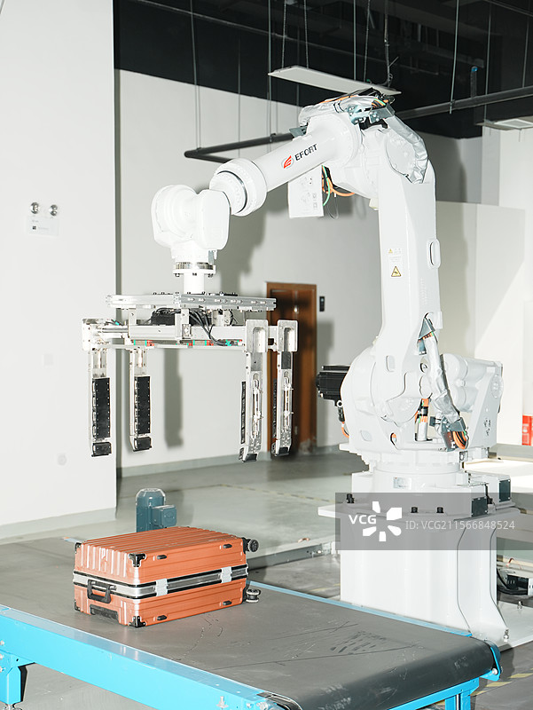 机器人，行李搬运机器人图片素材