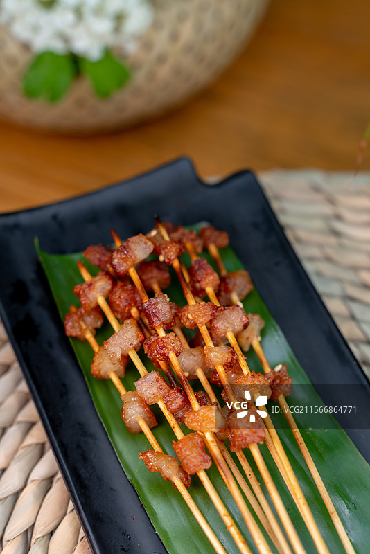 烤牛板筋图片素材