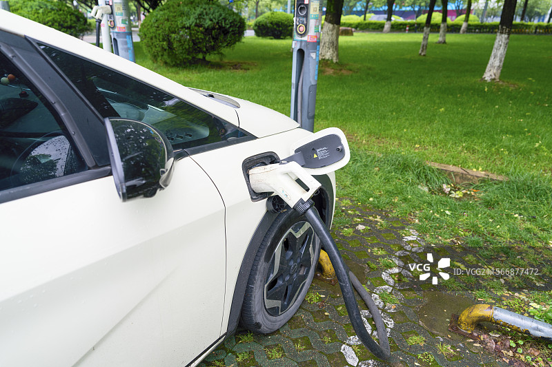 电动汽车充电桩图片素材