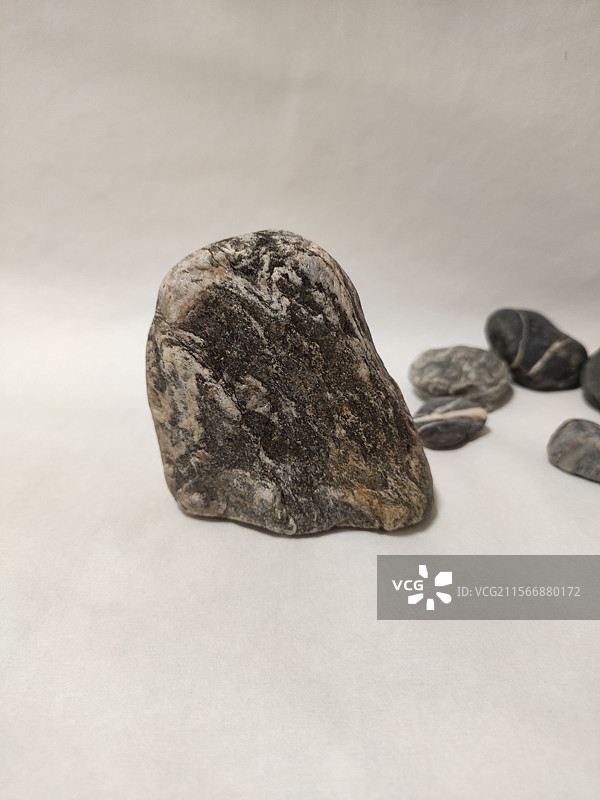 兰州山水画黄河石，中山桥下黄河中捡的小石头图片素材