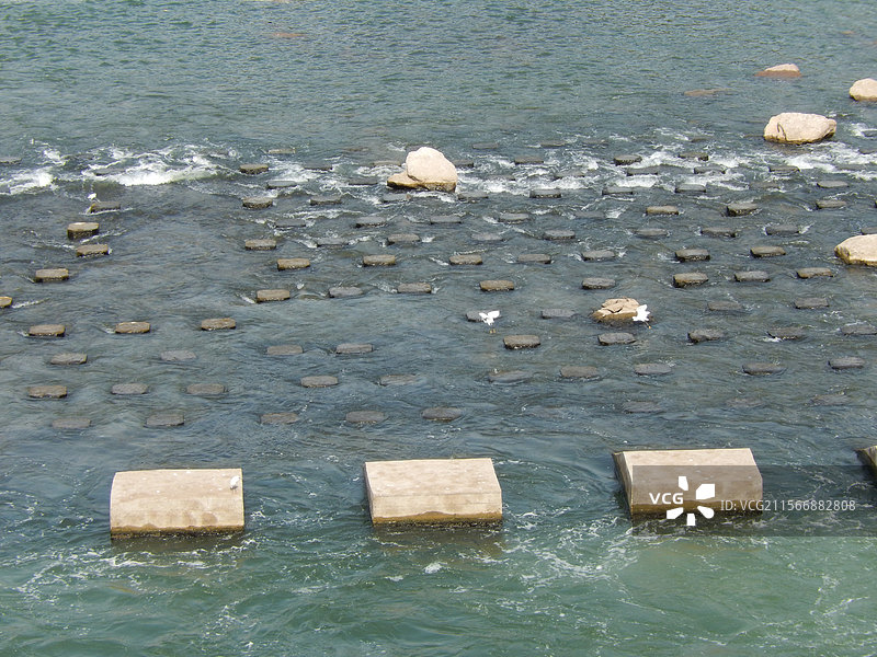 重庆开州区风雨廊桥国家水利部公布第十二批国家水利风景区名单，开县汉丰湖水利工程--水位调节坝在列图片素材