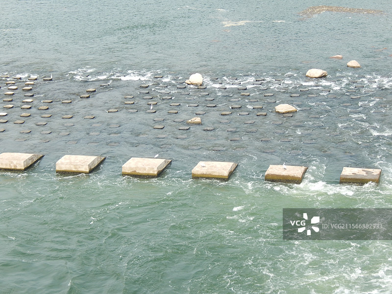 重庆开州区风雨廊桥国家水利部公布第十二批国家水利风景区名单，开县汉丰湖水利工程--水位调节坝在列图片素材
