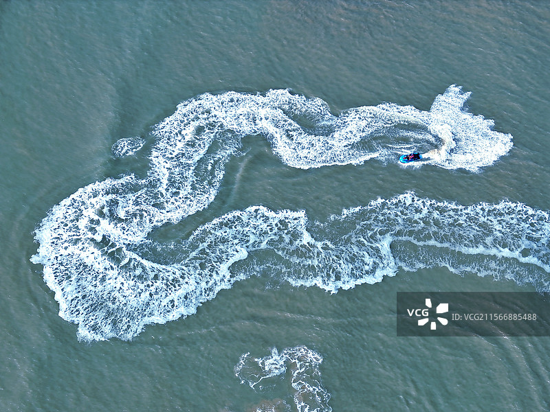 海上激流图片素材