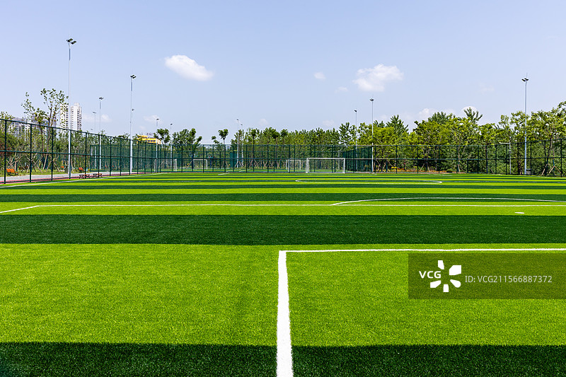 常德鼎城 江南体育公园中市民运动锻炼用足球场图片素材
