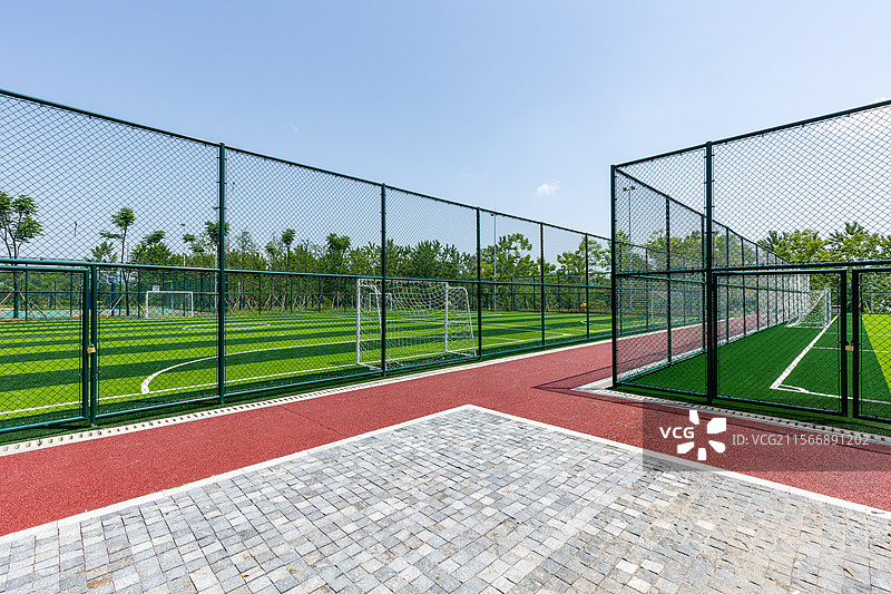常德鼎城区江南体育公园足球场图片素材