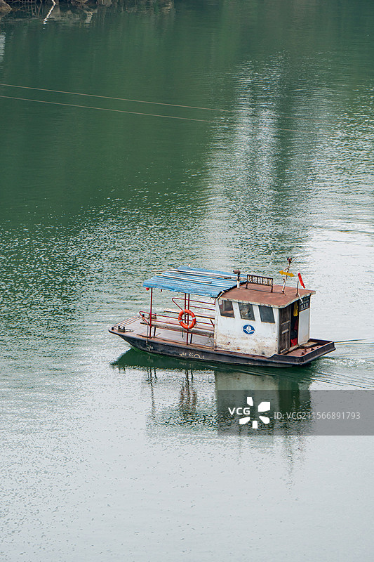 南宁扶绥县金鸡岩景区风管及渡船运输图片素材