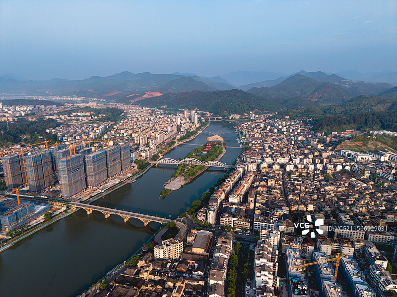 航拍浙江丽水市龙泉市图片素材