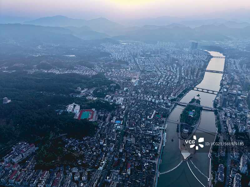 航拍浙江丽水市龙泉市图片素材