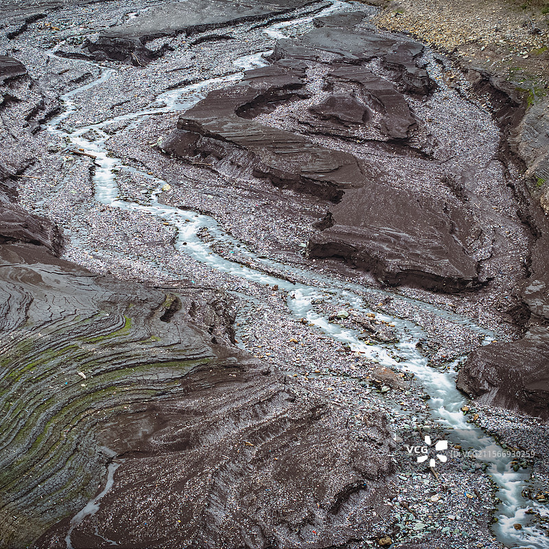 硗碛藏寨下的河流与湖泊图片素材