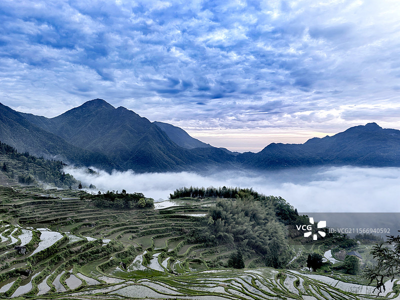 云和梯田图片素材
