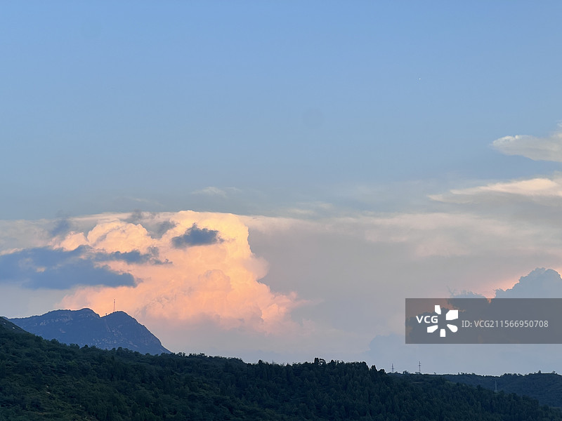 彩色的云图片素材