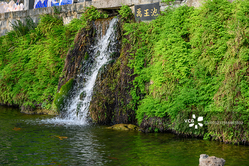河南省洛阳市龙门石窟禹王池图片素材