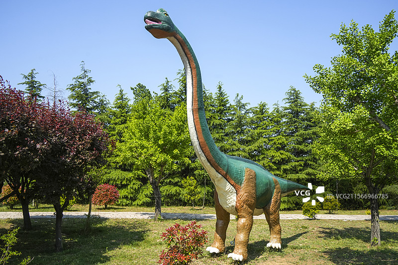 山东诸城市恐龙地质公园化恐龙造型雕塑图片素材