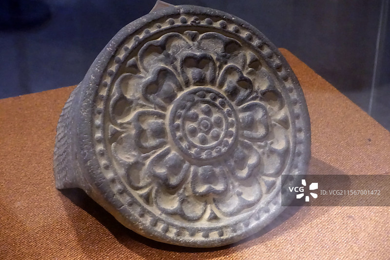 山东 荣成 赤山风景区 莲花唐平文平瓦当 文物 古董图片素材
