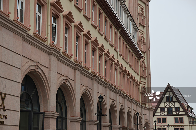 德国风情街欧式建筑哥特式建筑欧洲传统宗教传说石雕特写图片素材